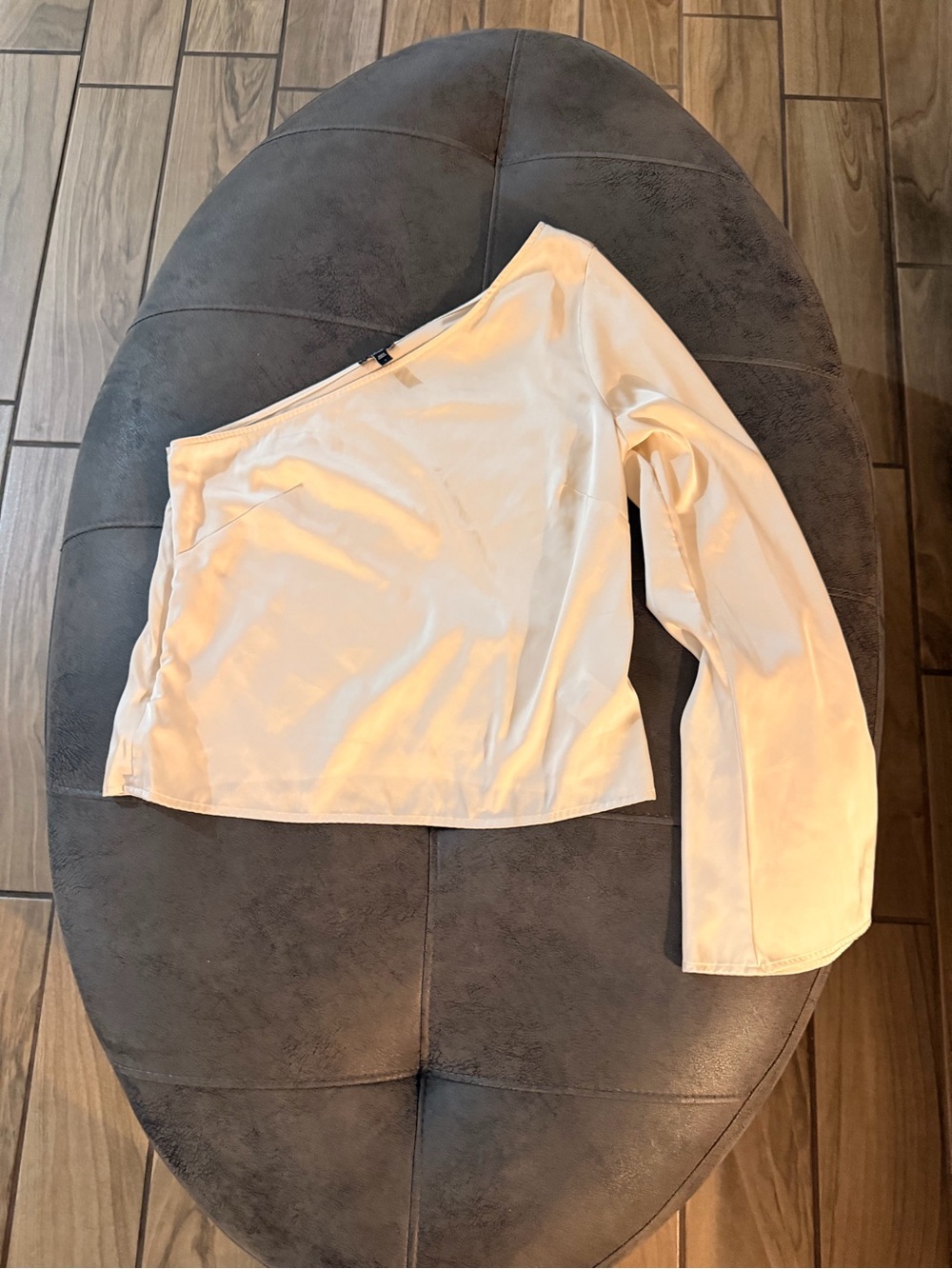 Express Off-Shoulder Long Sleeve Top in Cream